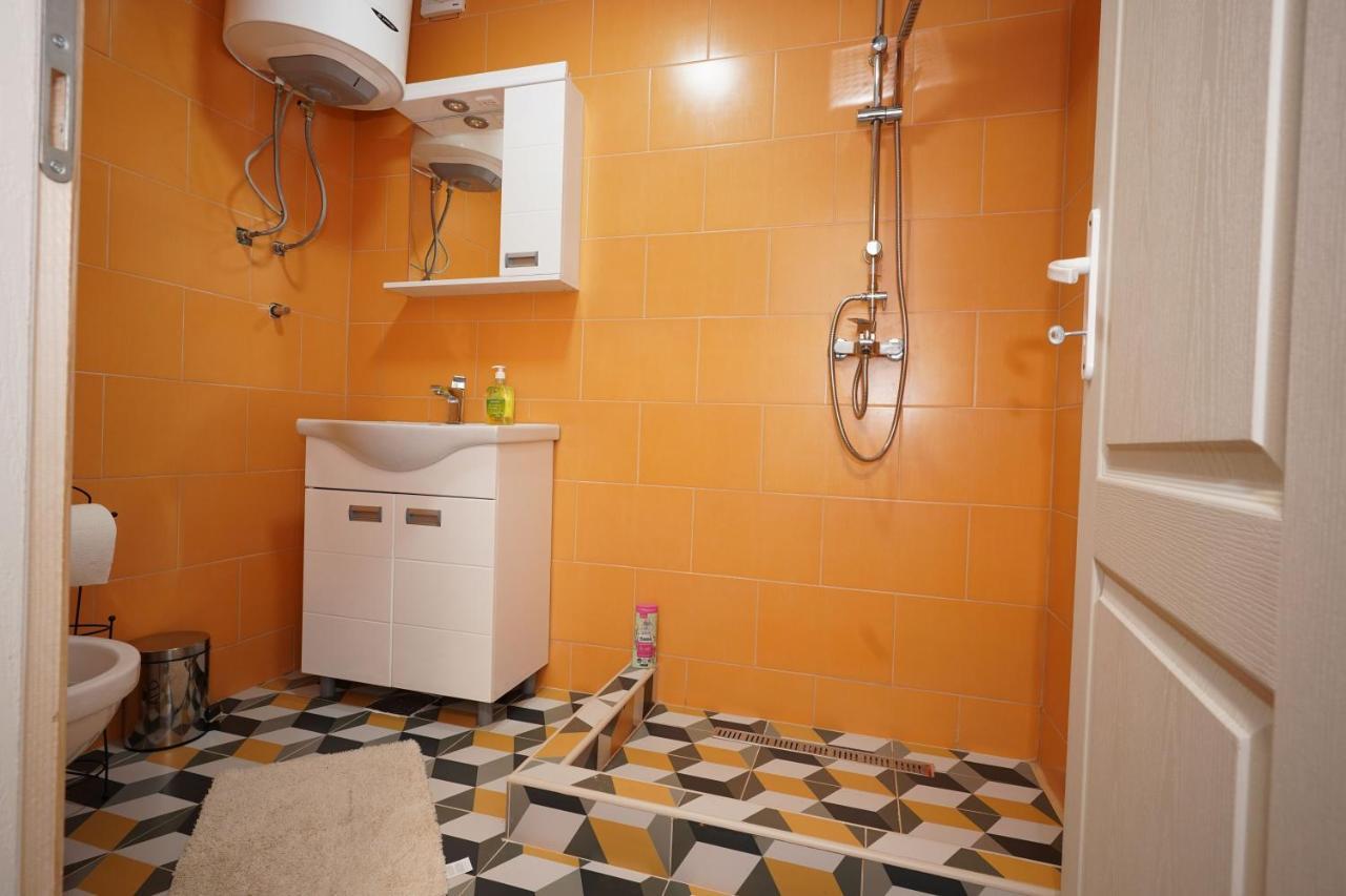 KupinovoZmaj Ognjeni Etno Conceptアパートメント エクステリア 写真
